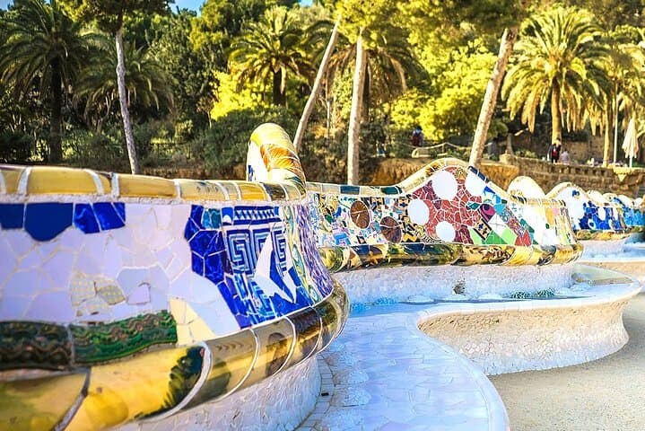Park Güell Small Group Walking Tour