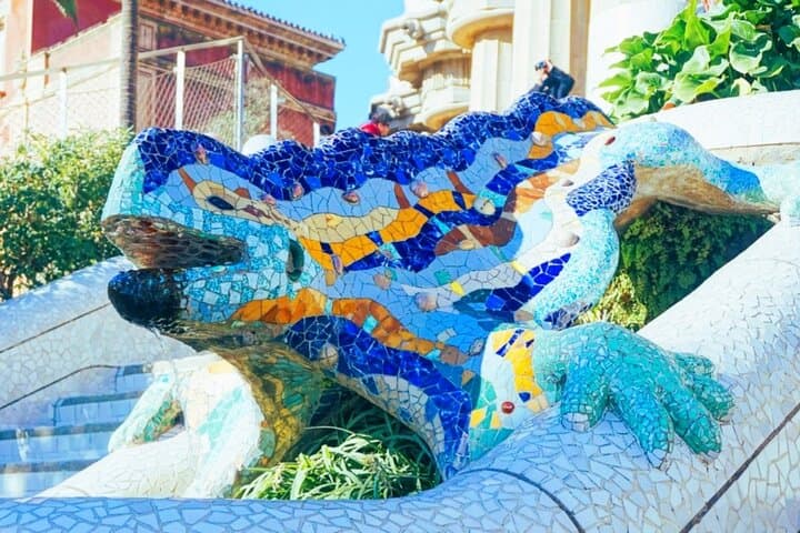 Park Güell Small Group Walking Tour