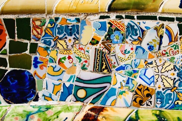 Park Güell Small Group Walking Tour