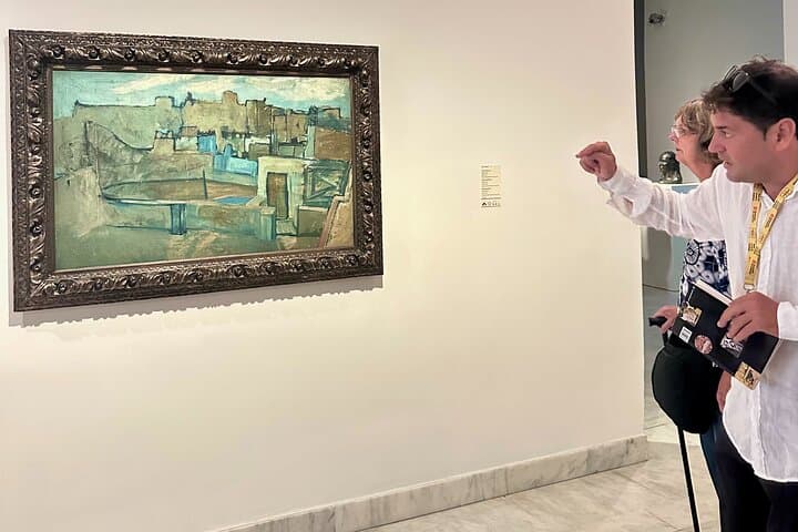 Barcelona Picasso Museum & Optional El Born Tapas & Wine Tour