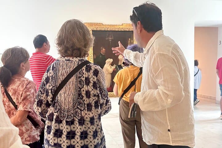 Barcelona Picasso Museum & Optional El Born Tapas & Wine Tour