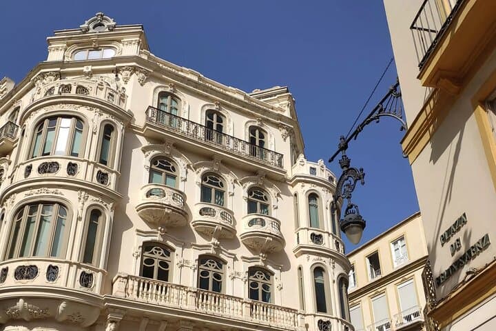 Malaga Essentials: An Audio Tour of its Heritage and Identity