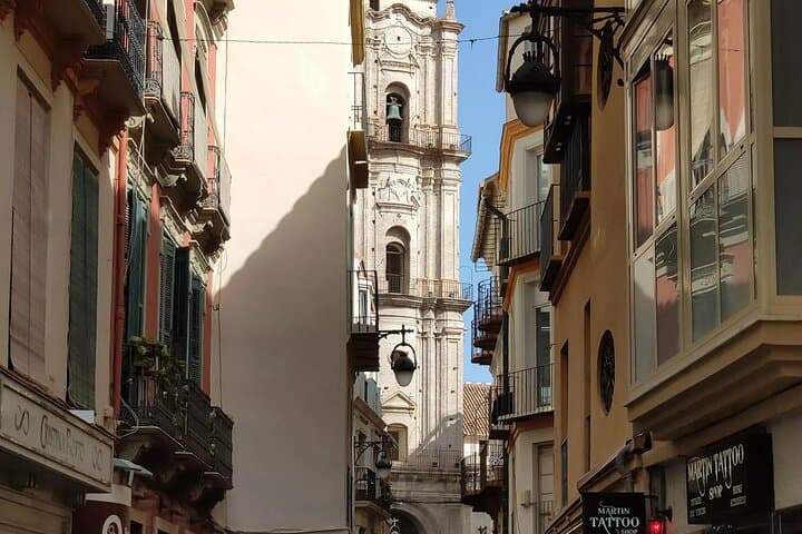 Malaga Essentials: An Audio Tour of its Heritage and Identity