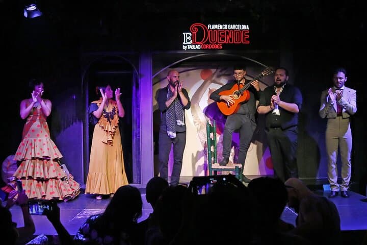 Intimate Flamenco Show El Duende Bar & Cocktails Barcelona