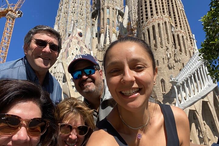 Gaudi & Sagrada Familia for Small Group Guided Tour with Tickets
