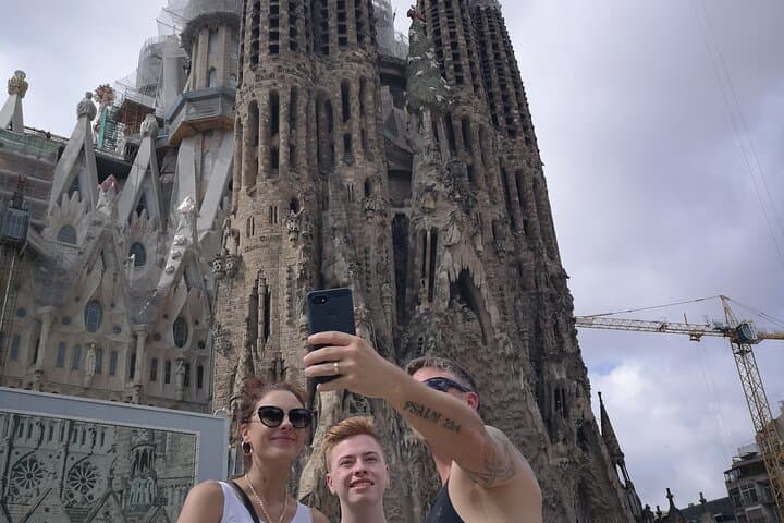 Barcelona Montserrat Day Trip and Sagrada Familia Tour