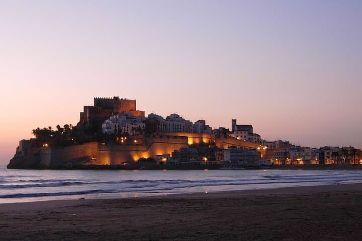 From Valencia: Day trip to Peniscola, (City, Castle & Beach)