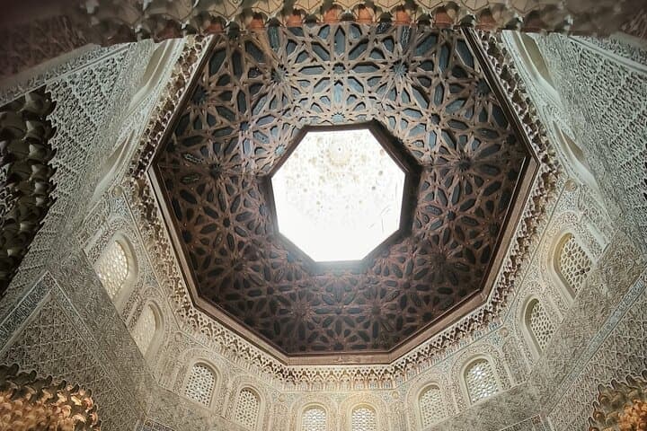 La Madrasa