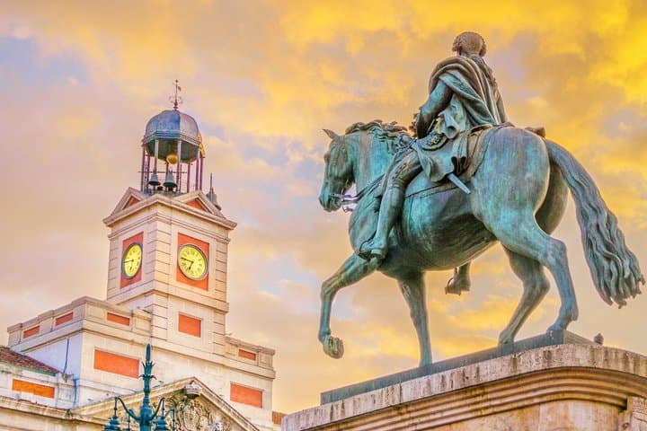 TOP Madrid : Private guided tour with your mobile