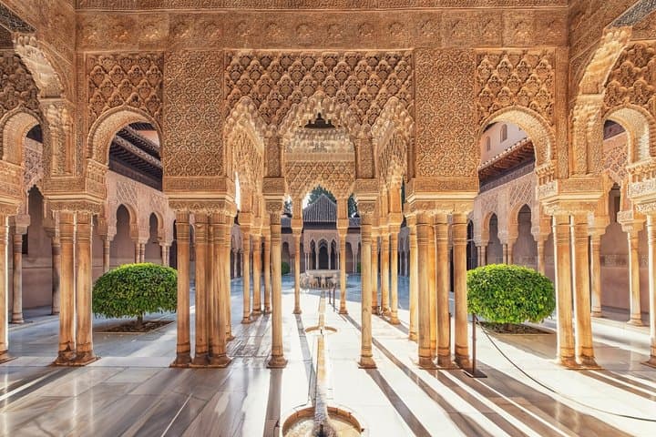 Granada Alhambra & Nasrid Palaces Ticket with Digital Audio Guide