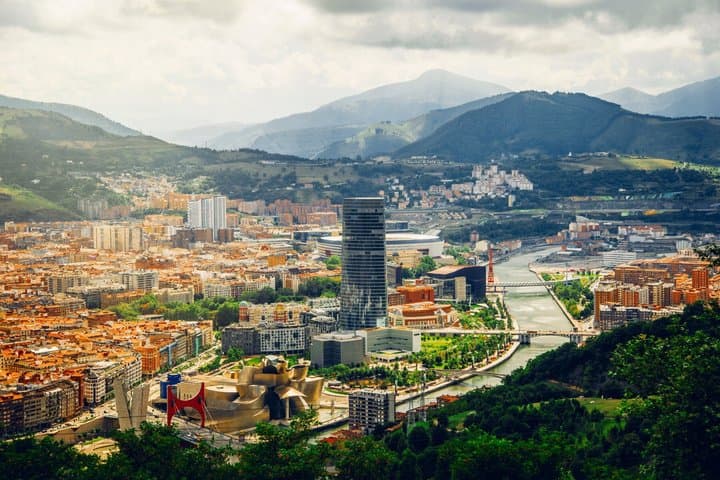 TOP Bilbao : Private guided tour with your mobile