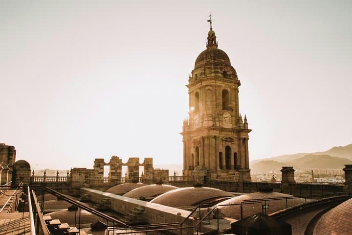 TOP Malaga : Private guided tour with your mobile