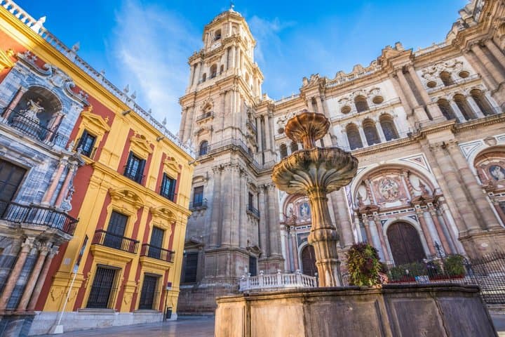 TOP Malaga : Private guided tour with your mobile