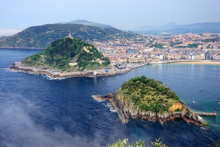 TOP San Sebastian : Private Guided Tour with your mobile