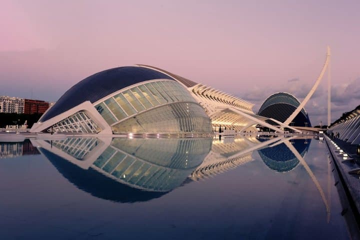 TOP Valencia : Private guided tour with your mobile