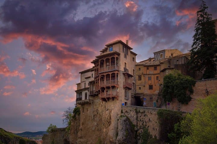 TOP Cuenca : Private Guided Tour with your mobile