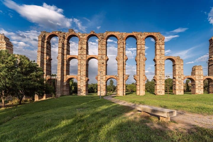 TOP Merida : Private Guided Tour with your mobile
