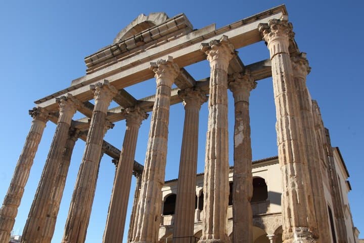 TOP Merida : Private Guided Tour with your mobile
