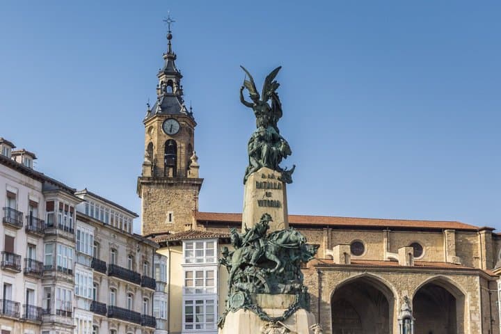 TOP Vitoria-Gasteiz : Private Guided Tour with your mobile