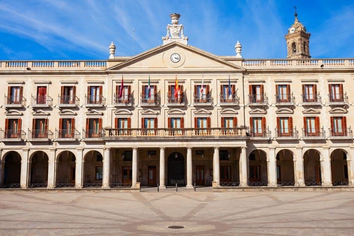TOP Vitoria-Gasteiz : Private Guided Tour with your mobile
