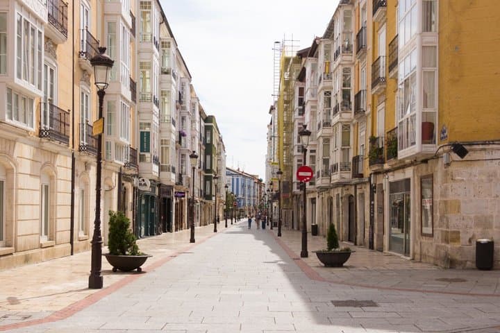 TOP Vitoria-Gasteiz : Private Guided Tour with your mobile