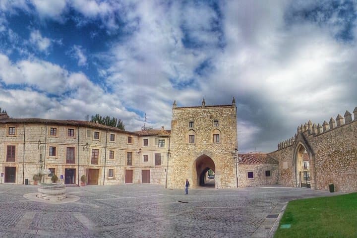 Tour Burgos Monumental