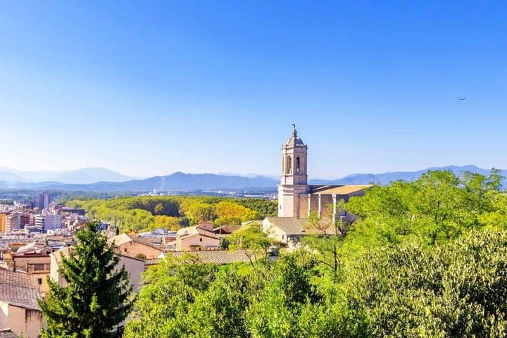 TOP Girona : Private guided tour with your mobile