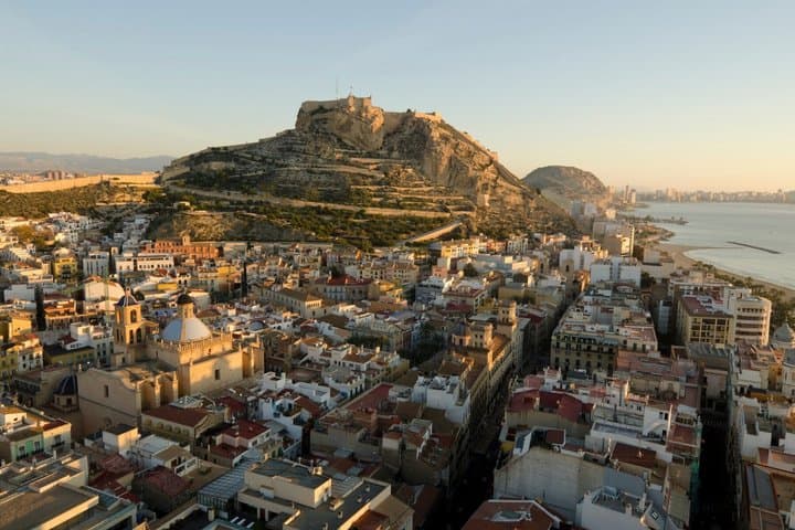 TOP Alicante : Private guided tour with your mobile