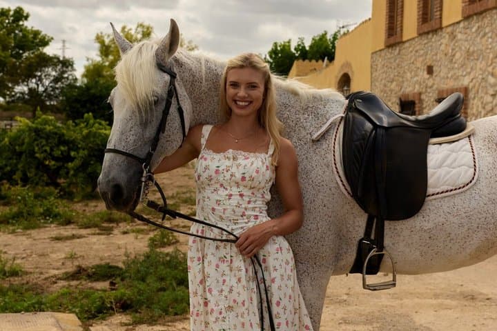 Ibiza: Private Horseback Ride + Picnic Option + Hotel Pick-up