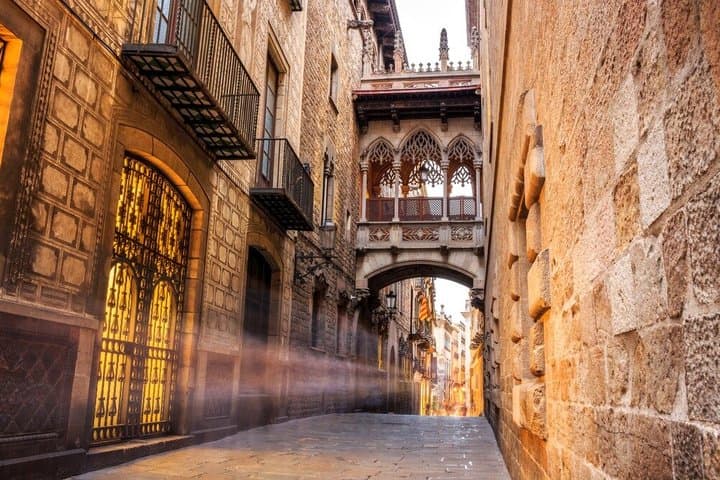 Palau Guell Ticket and Digital City Tour