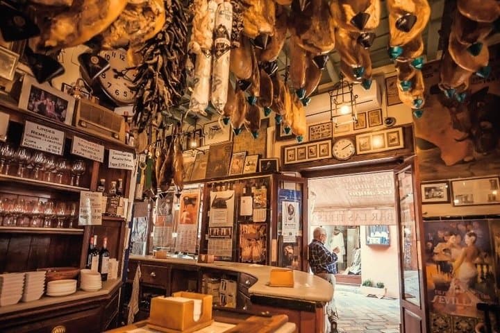 Exclusive Sevilla Enogastronomic and Historical Experiences