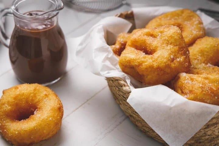 Fallas and Buñuelos A Delicious and Folkloric Valencia Tour