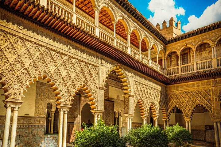 Royal Alcázar of Seville Guided Tour with Priority Access
