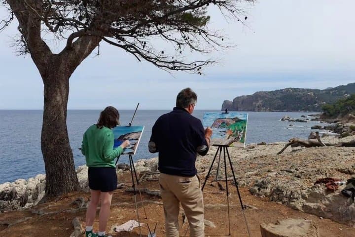 Paint outdoors in Deià by the sea