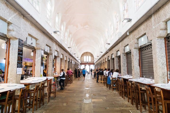 Guided Tour Historic Town with Official Guide