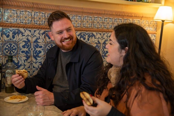 Seville Food Tour: Tapas, Drinks and Delights with a Local