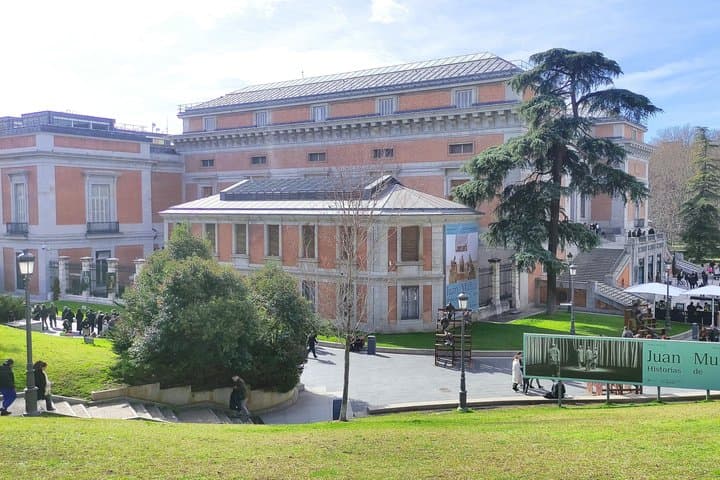 Prado Museum Exclusive Tour with Skip-the-line (Max 6 people)