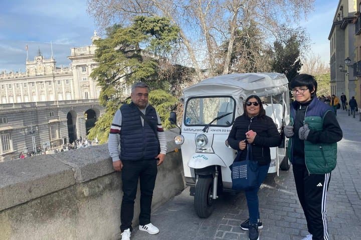 Madrid History and Tapas Experience