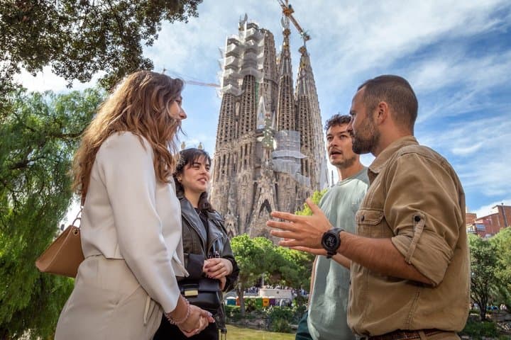 Barcelona Highlights Tour in a Small Group