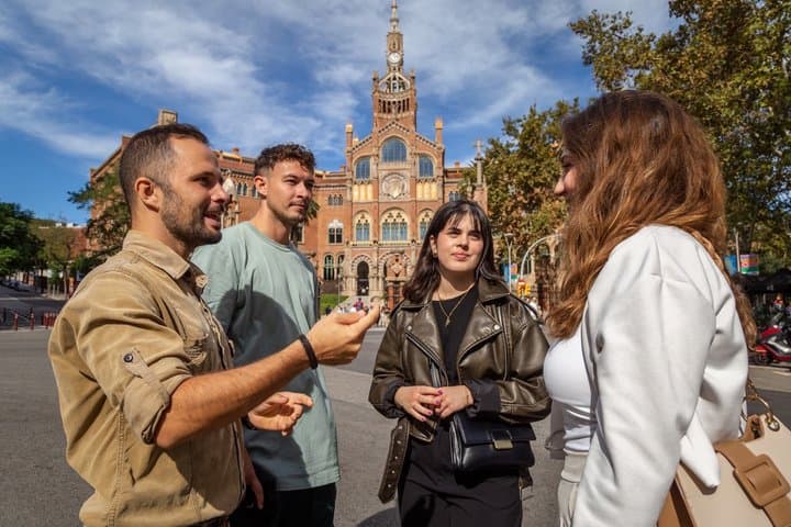 Barcelona Highlights Tour in a Small Group