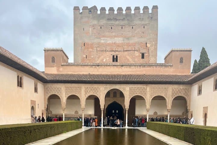 Private Guided Tour of La Alhambra without Lines