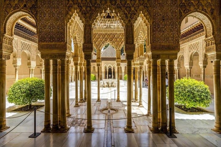 Private Guided Tour of La Alhambra without Lines