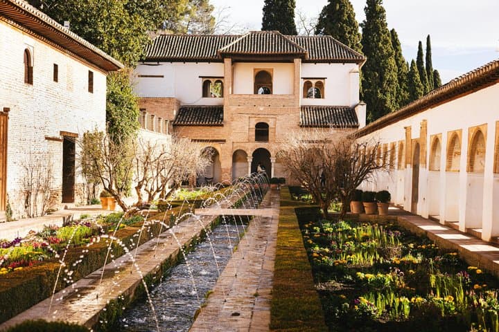 Tour in Granada Alhambra Albaicin