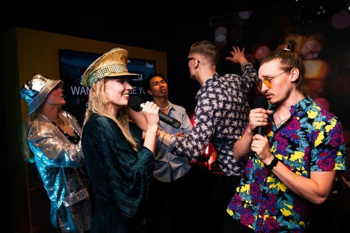 Bar Crawl Benidorm: 4 Venues 1 Night Including Karaoke & Drinks