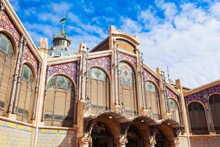 Hello Valencia: Private 2-Hour Intro City Walk with Local Guide