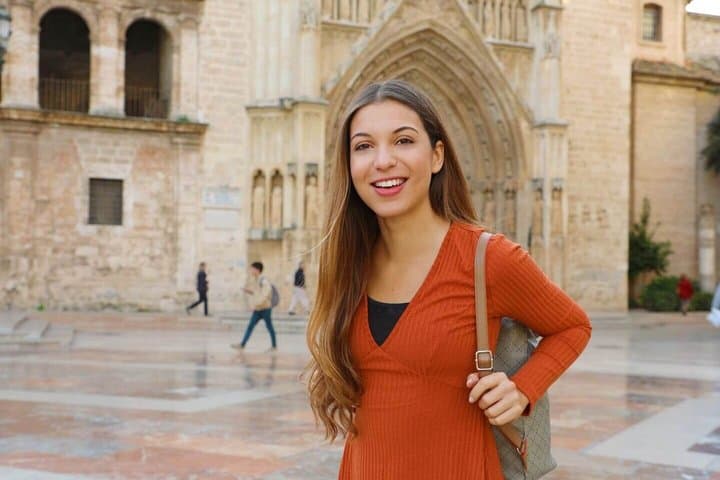 Hello Valencia: Private 2-Hour Intro City Walk with Local Guide