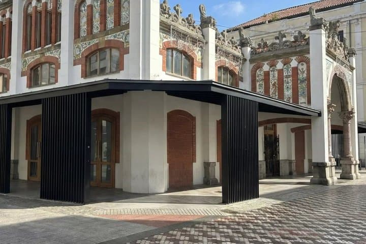 Laredo: A Self-Guided Walking Tour of its Seaside and Old Town