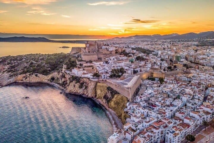 Deluxe Cruise Friendly Ibiza Tour including Leisure Time
