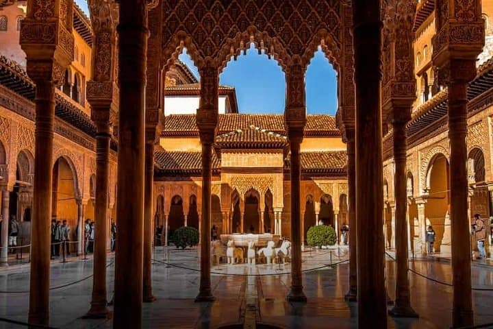 Alhambra Skip the Line with Palacios Generalife and Alcazaba