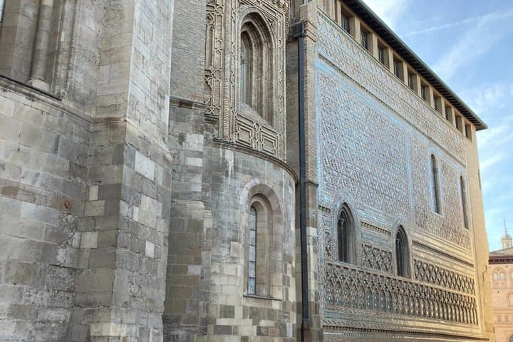 Visit to La Seo de Zaragoza and its Museum History and Treasures